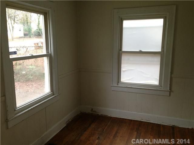 1800 Garibaldi Ave, Charlotte, NC 28208