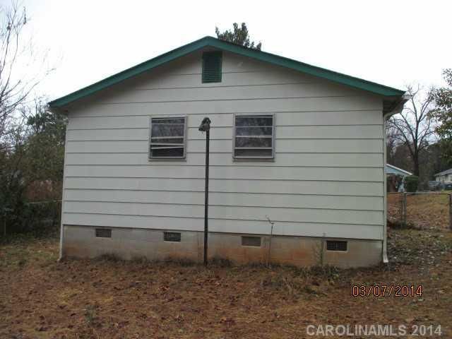 415 E Todd Ln, Charlotte, NC 28208