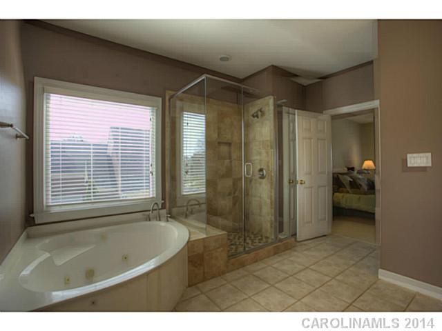 300 Belvedere Ln, Waxhaw, NC 28173
