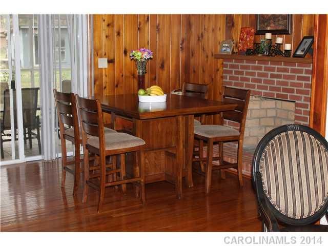 5821 S Mallard Dr, Charlotte, NC 28227