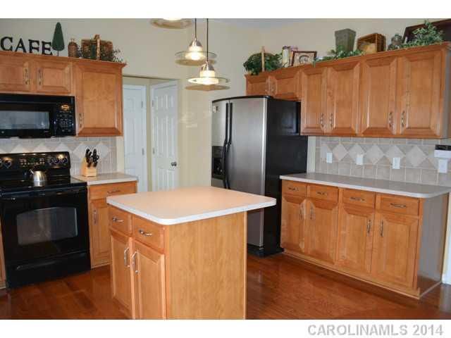 10930 Claude Freeman Dr, Charlotte, NC 28262