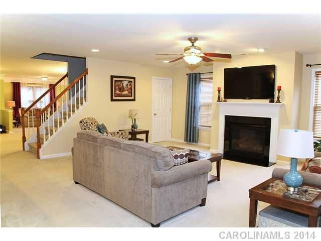 2117 Big Pine Dr, Matthews, NC 28105