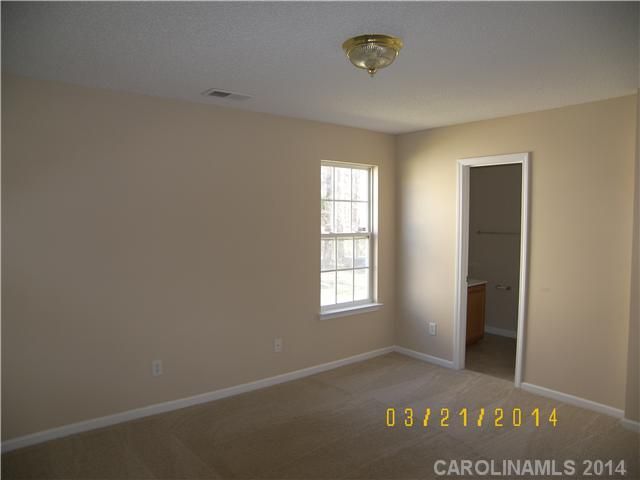 840 Almora Dr, Charlotte, NC 28216