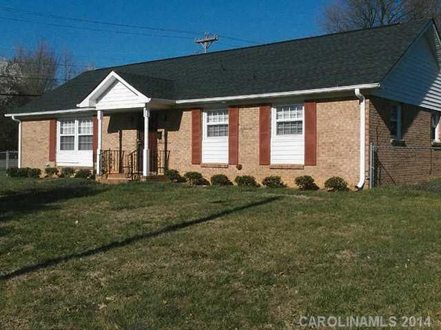 6636 Hidden Forest Dr, Charlotte, NC 28213