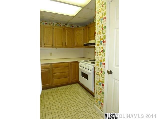 345 NE 4th Ave #345, Hickory, NC 28601