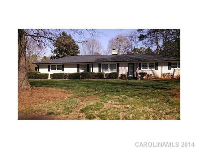 8332 Rego St, Charlotte, NC 28216