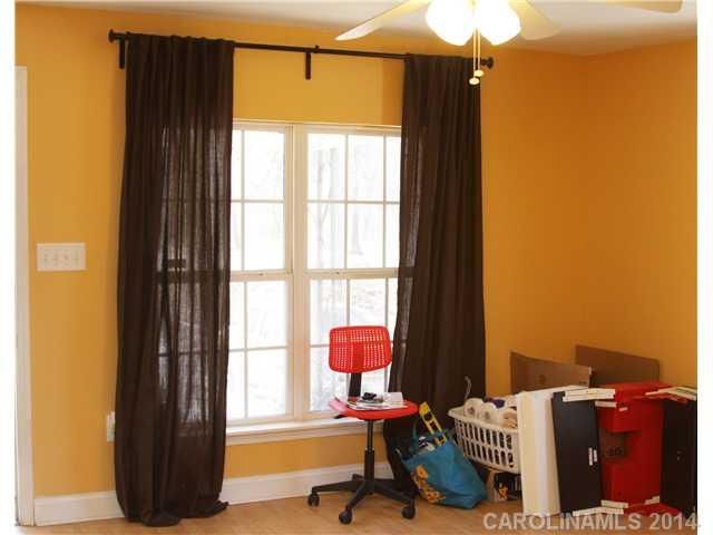 808 E Harrison Ave, Gastonia, NC 28054