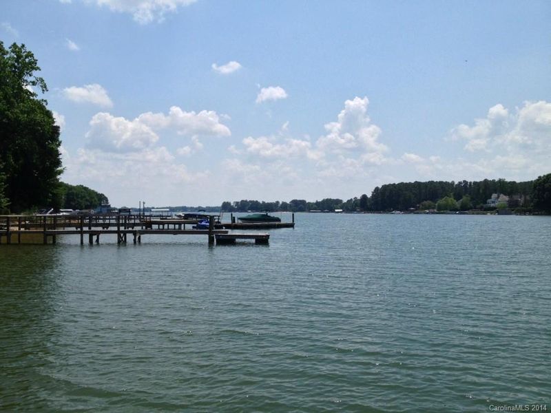 193 Shoreline Loop #29, Mooresville, NC 28117