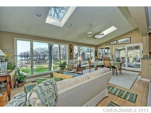130 Schooner Rd, Mooresville, NC 28117