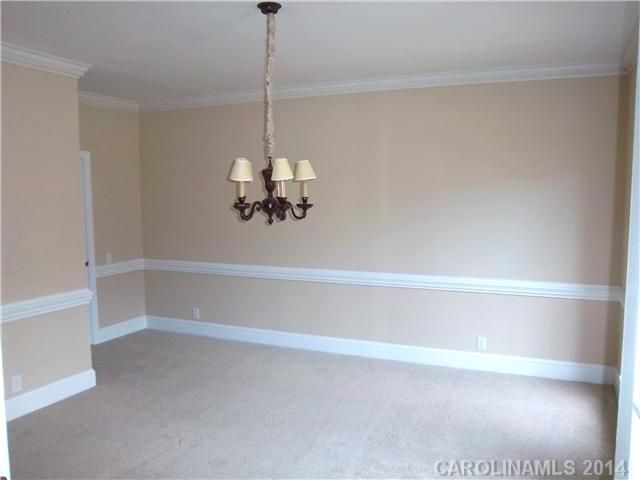 4530 Rosecliff Dr, Charlotte, NC 28277