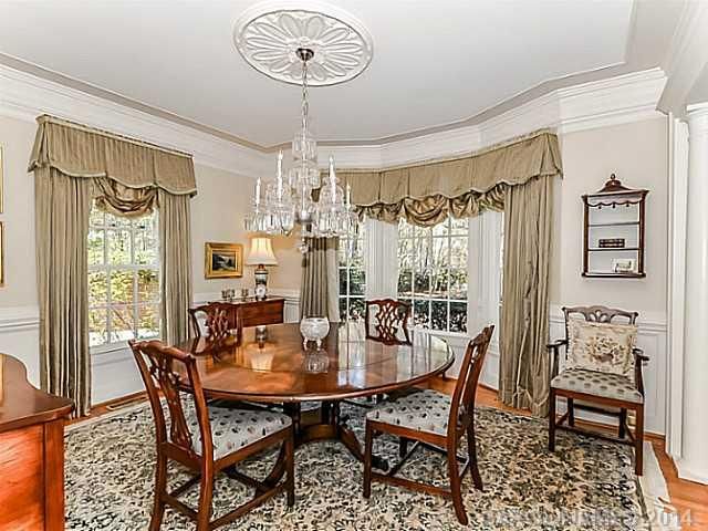 2823 Plantation Rd, Charlotte, NC 28270
