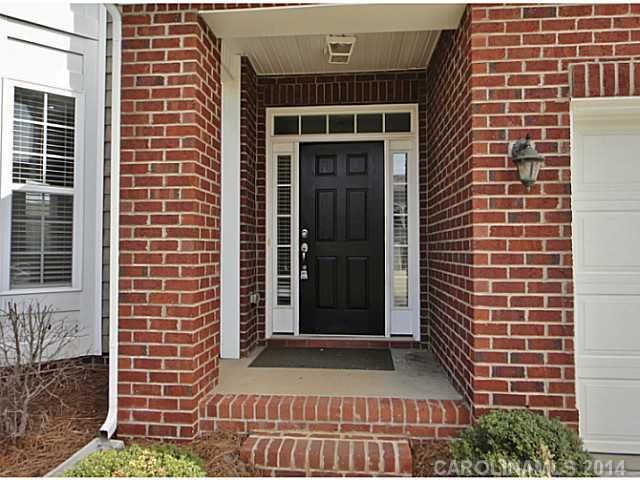 518 Smokehouse Ln, Rock Hill, SC 29732