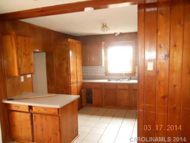 4008 Fieldcrest Rd, Charlotte, NC 28217