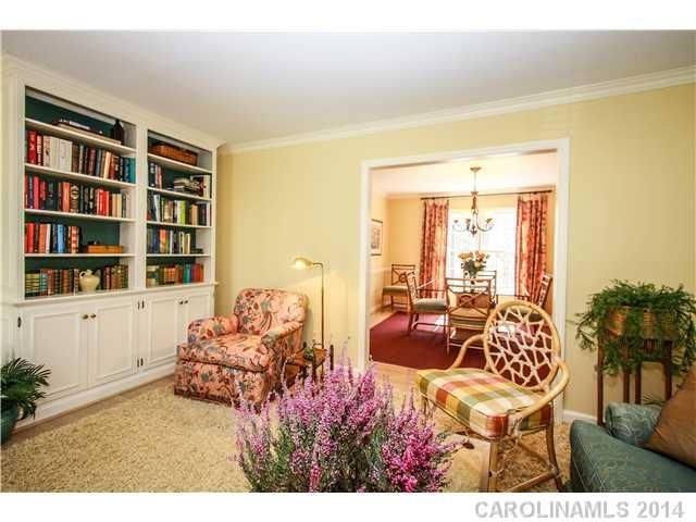 1217 Holleybank Dr, Matthews, NC 28105