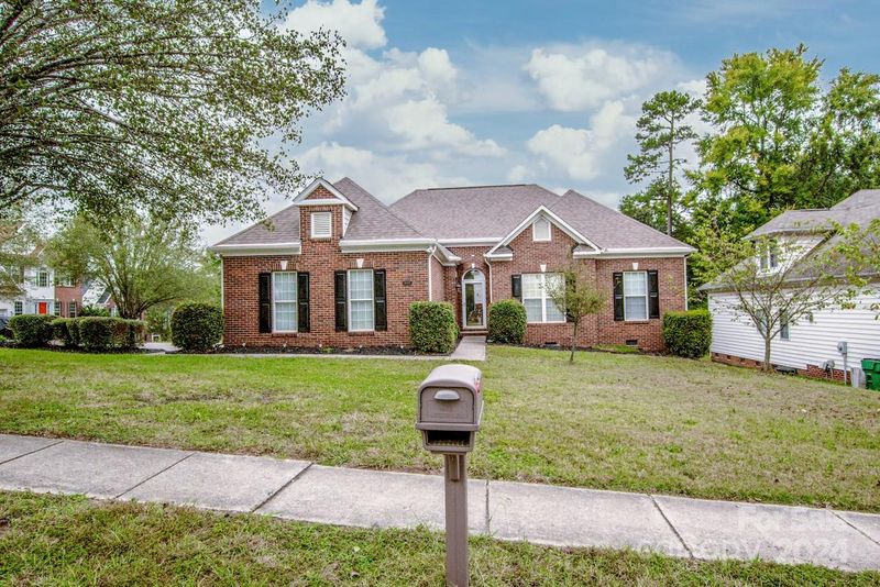 10705 Hellebore Rd, Charlotte, NC 28213