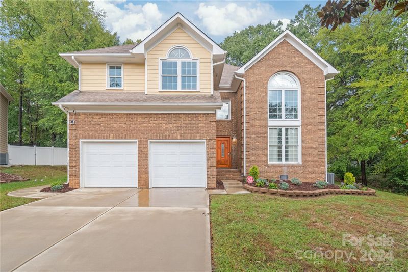 12600 Wetherburn Ln, Charlotte, NC 28262