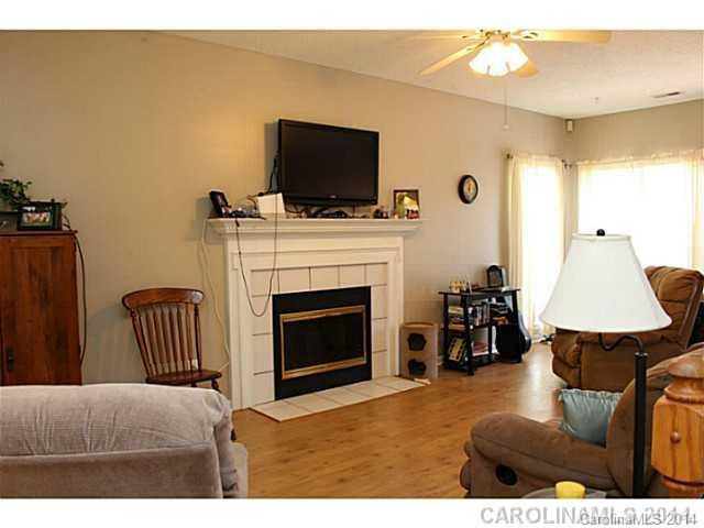 2937 NW Brooknell Ct, Concord, NC 28027
