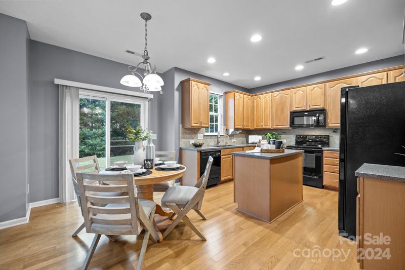 6214 Adobe Rd, Charlotte, NC 28277