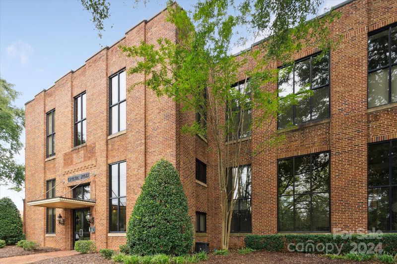573 Catawba St, Belmont, NC 28012