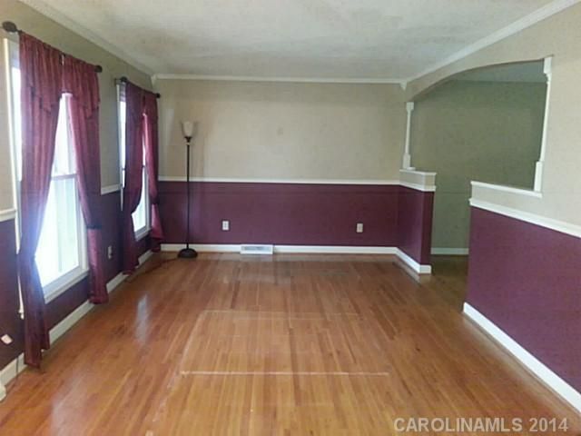 571 Crestside Dr, Concord, NC 28025