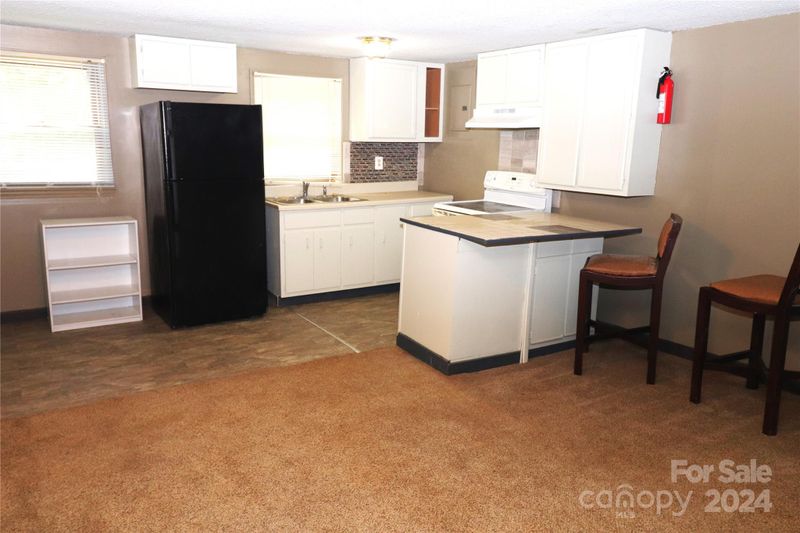 1131 Meandering Ln, Lincolnton, NC 28092