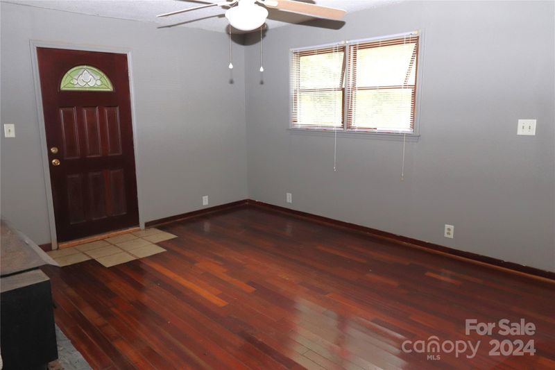 1131 Meandering Ln, Lincolnton, NC 28092