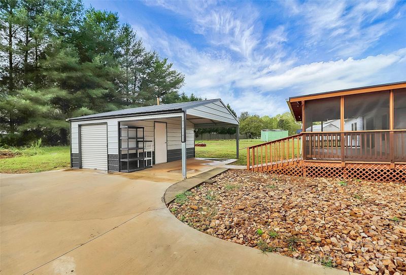1010 Heather Glen Dr, Catawba, NC 28609