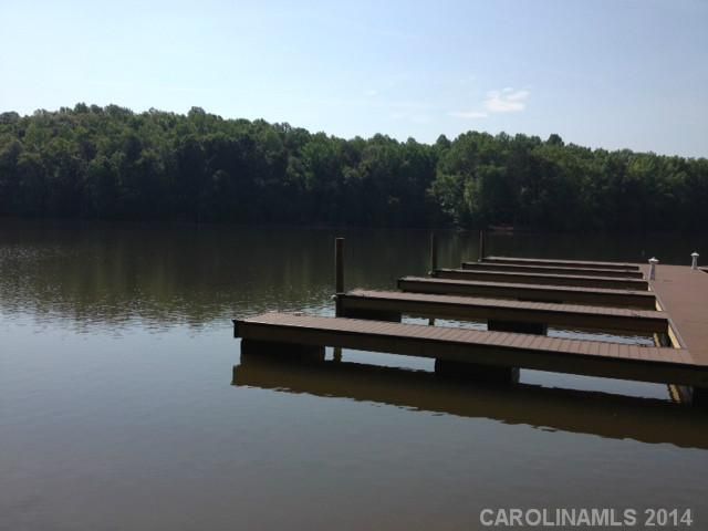 9216 Carneros Creek Rd #75, Charlotte, NC 28214