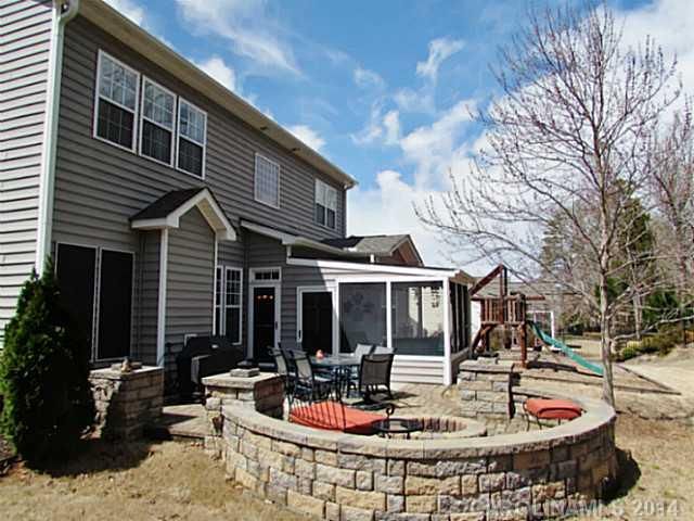 562 Quicksilver Trl, Fort Mill, SC 29708