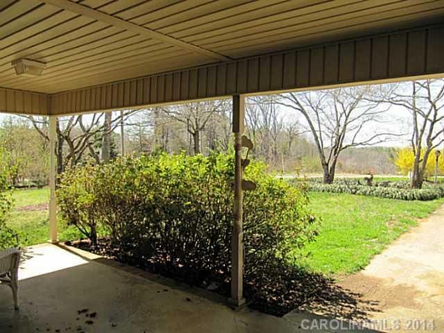 659 Summerow Rd, Stanley, NC 28164