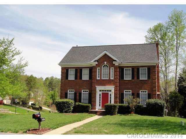 4816 Hickory Lake Ln, Matthews, NC 28105