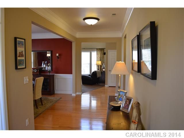 9728 Needlepoint Rd, Charlotte, NC 28215