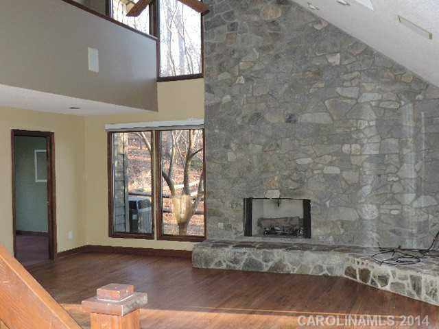 204 Island View Rd, Mount Holly, NC 28120