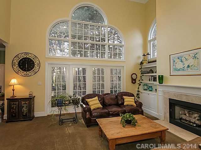 18909 Riverwind Ln, Davidson, NC 28036