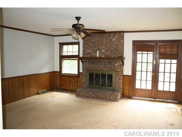 200 Wilcrest Dr, Matthews, NC 28105