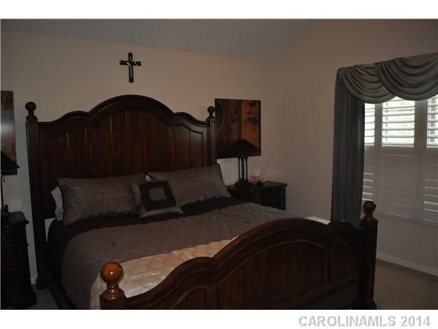 2459 Coltsview Ln #2459, Matthews, NC 28105