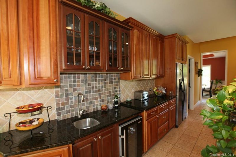8020 Sandestin Ln, Stanley, NC 28164