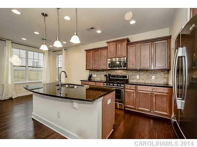 10933 NW River Oaks Dr, Concord, NC 28027