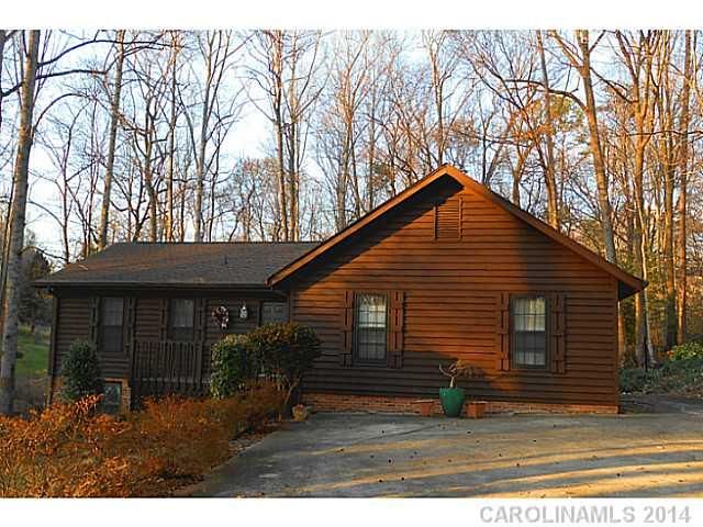 810 Kelly Rd, Mount Holly, NC 28120