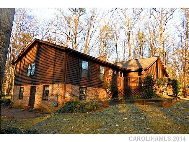 810 Kelly Rd, Mount Holly, NC 28120