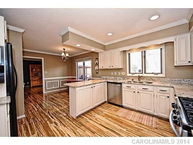 2241 Sagamore Rd, Charlotte, NC 28209
