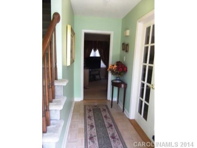 8401 Kirchenbaum Dr, Charlotte, NC 28210