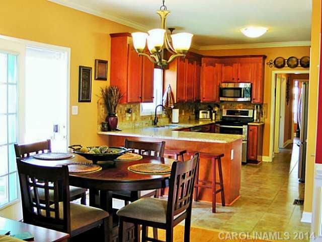 1062 Mackey Ct, Gastonia, NC 28056