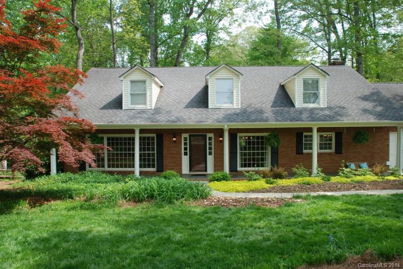4149 Oldfield Rd, Charlotte, NC 28226