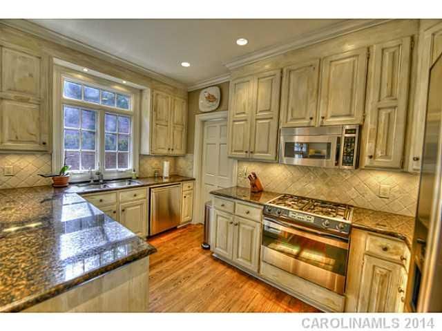 3939 Ayscough Rd, Charlotte, NC 28211