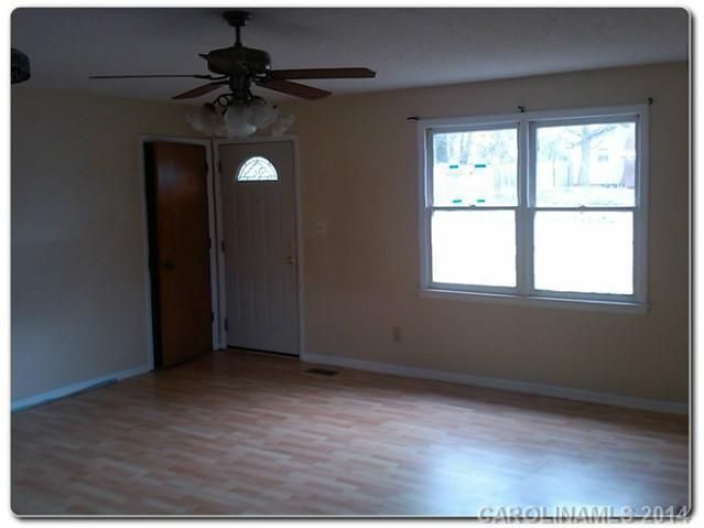 513 Wesley Dr, Gastonia, NC 28056