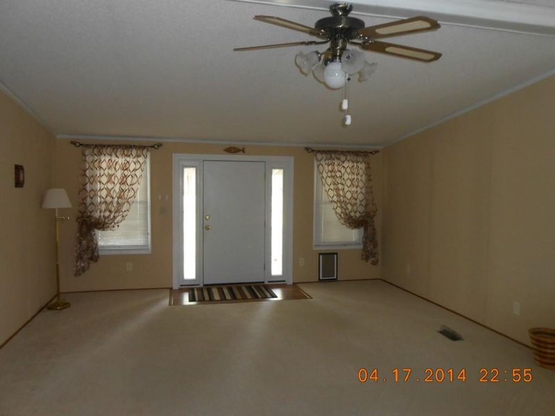 246 S Enochville Ave, Kannapolis, NC 28081