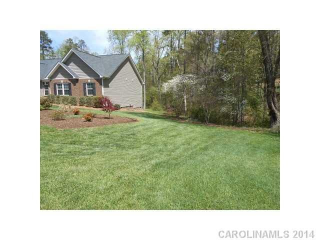 1076 SE Arrowhead Dr, Concord, NC 28025