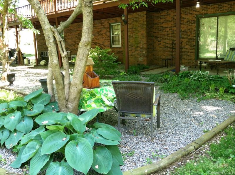2676 SW Woodcrest Dr, Concord, NC 28027