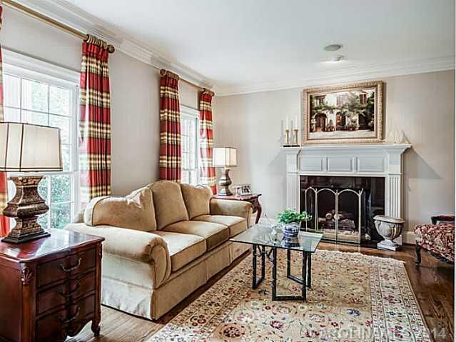 3416 Meadow Bluff Ln, Charlotte, NC 28226